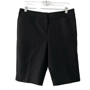 5/$25 White House Black Market Women's Black Flat Front Bermuda Shorts Size 4